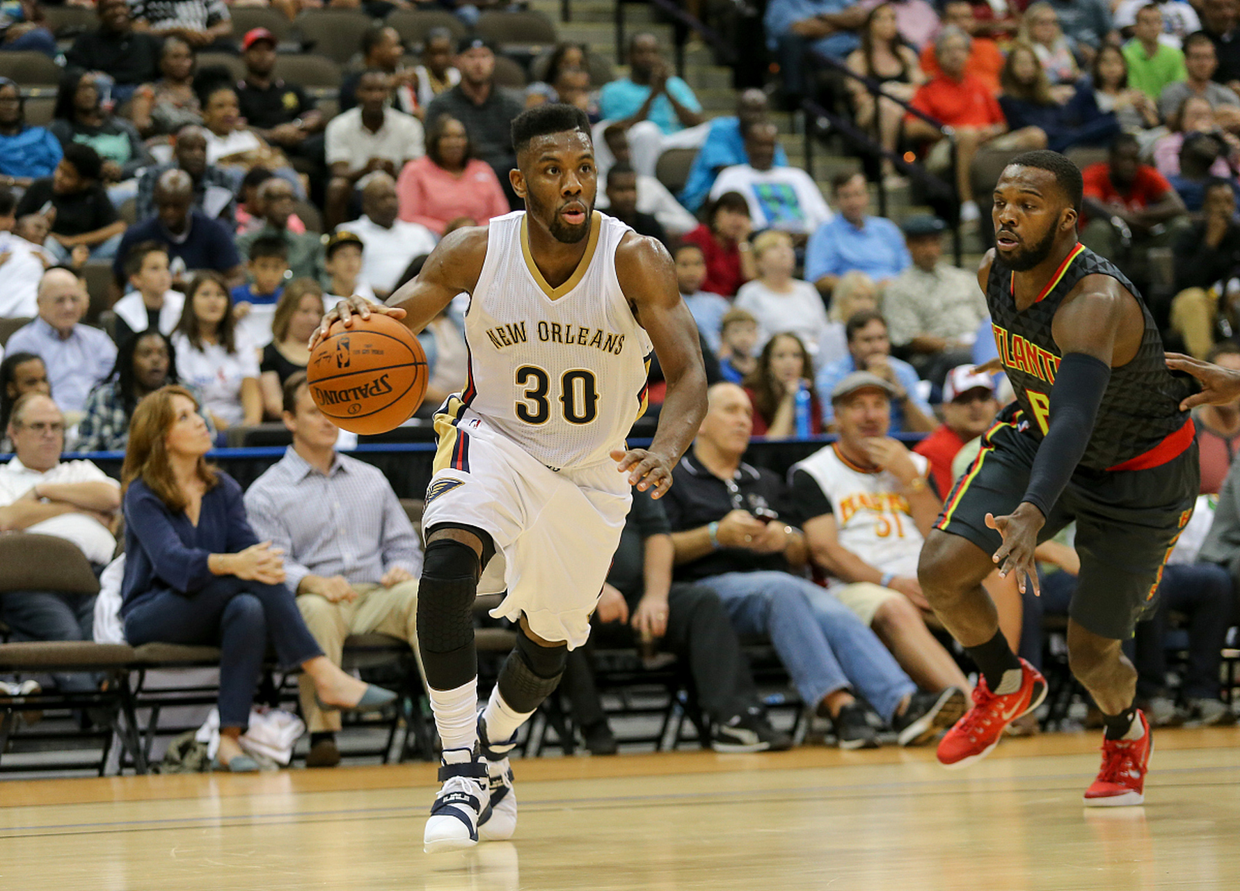 友博链接 -关于国际比赛日新奥尔良鹈鹕备战CBA常规赛，更衣室发声细节曝光，信心回归，纪律约束更严格的信息