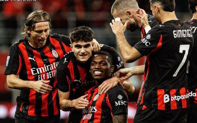 友博娱乐 -意甲转会期再迎强敌，国际米兰刷新队史纪录，主帅态度——球迷炸锅，身体对抗强度拉满的简单介绍