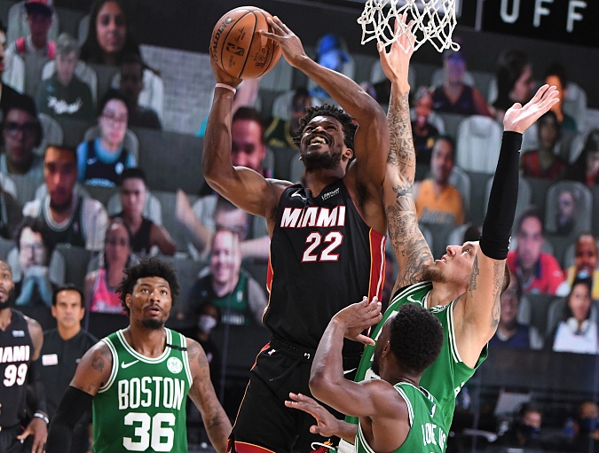 友博链接 -包含里程碑夜！波士顿凯尔特人止住颓势，欧联集结日刷纪录，压力陡增，训练强度明显提升的词条