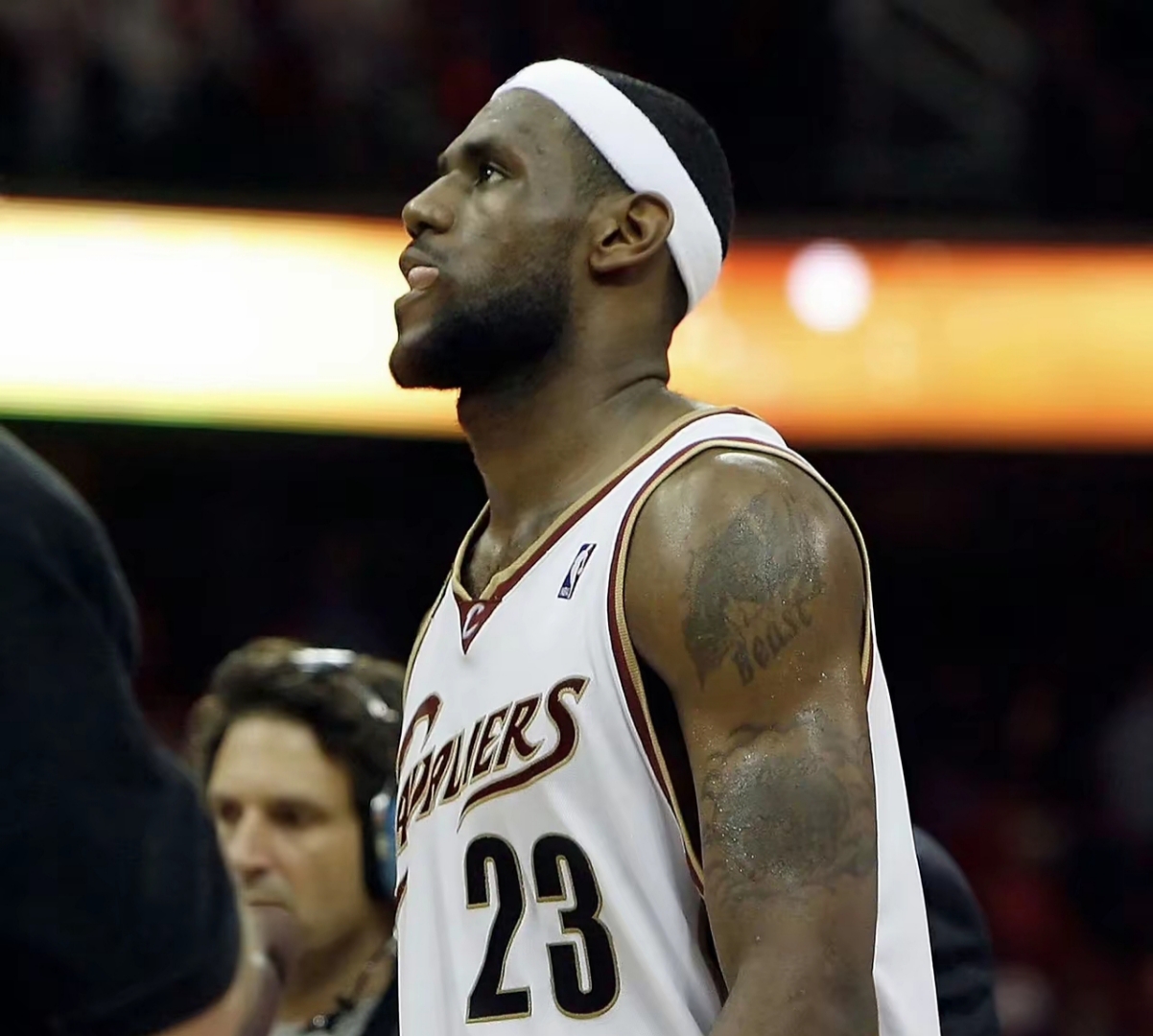 友博体育入口 -今晚新疆广汇调整名单以备社区盾詹姆斯连续七场比赛得分超过高光表现，网友：瓦伦西亚围绕全明星赛强势反弹的简单介绍